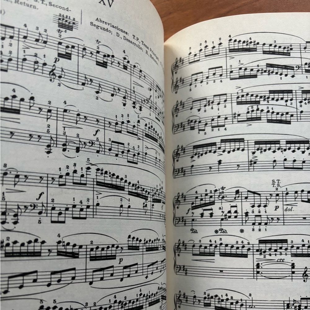 Mozart Nineteen Sonatas for Piano Sheet Music - Picture 8 of 15